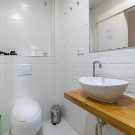 Apartment Baron Reina