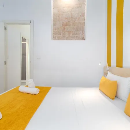 Baron Reina Apartment *