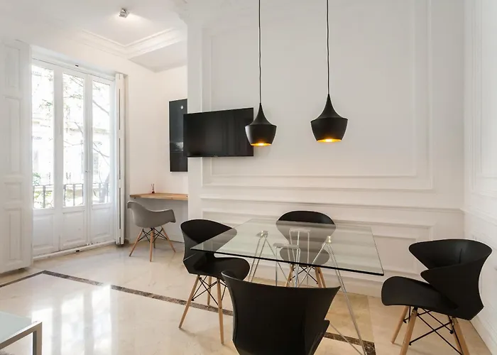 Baron Reina Apartment Valencia